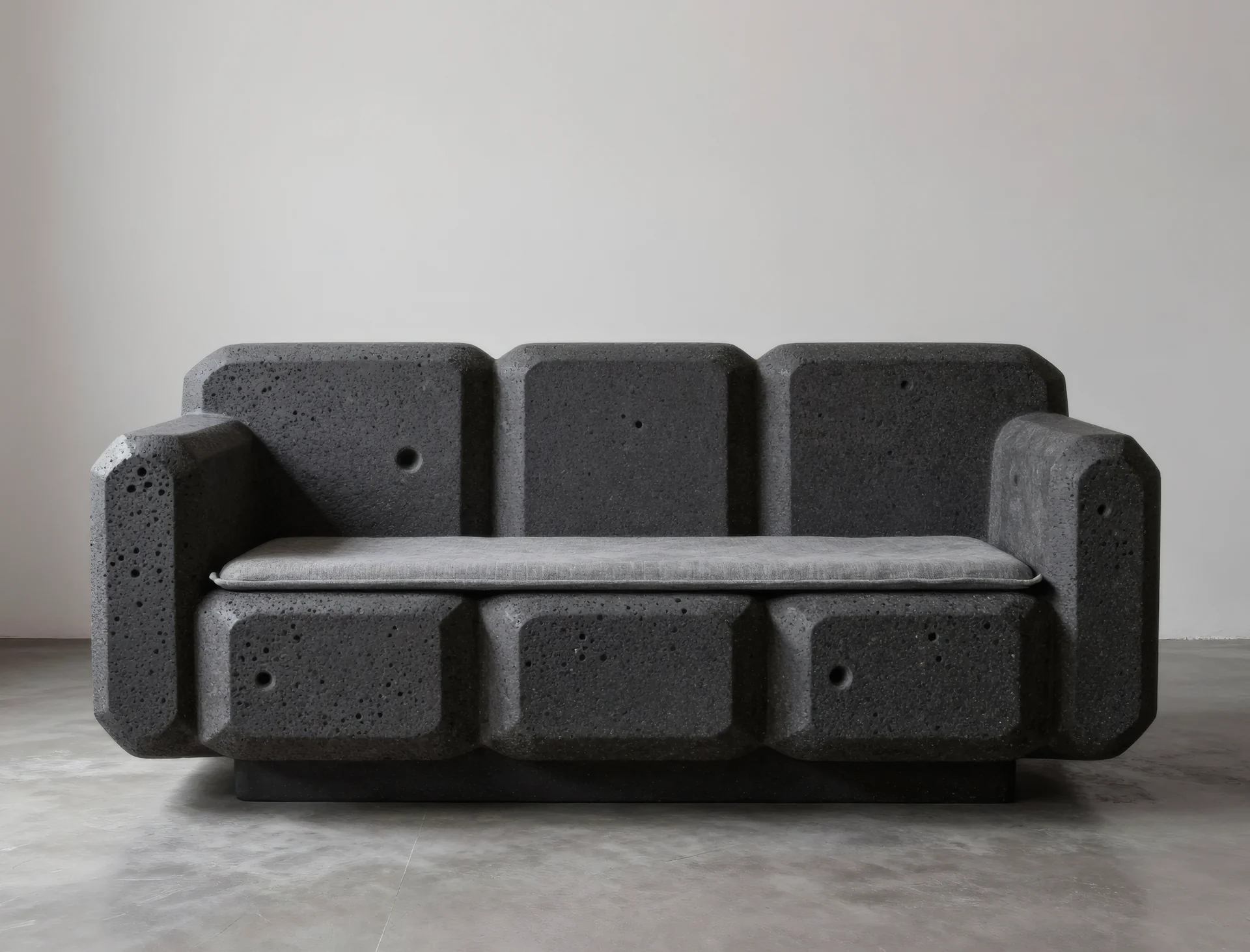 EMBER SOFA — Estudio