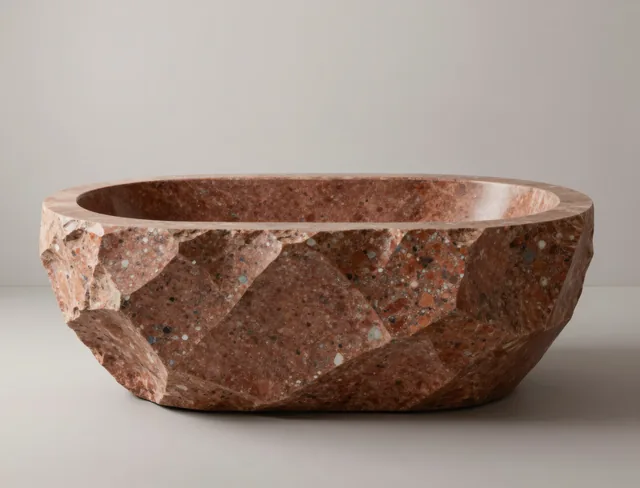 GLACIER BATHTUB — Studio