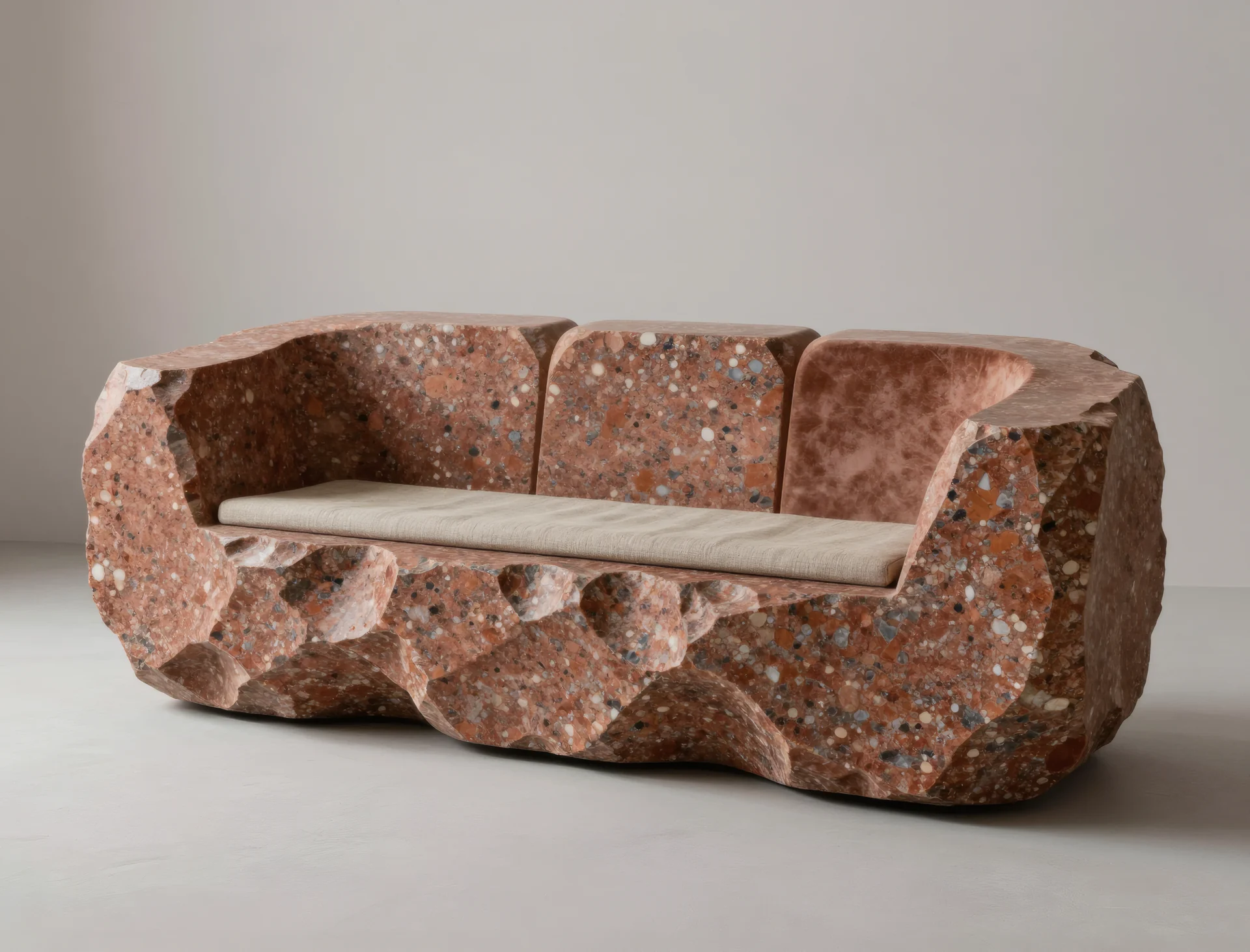 ERRATIC SOFA — Studio