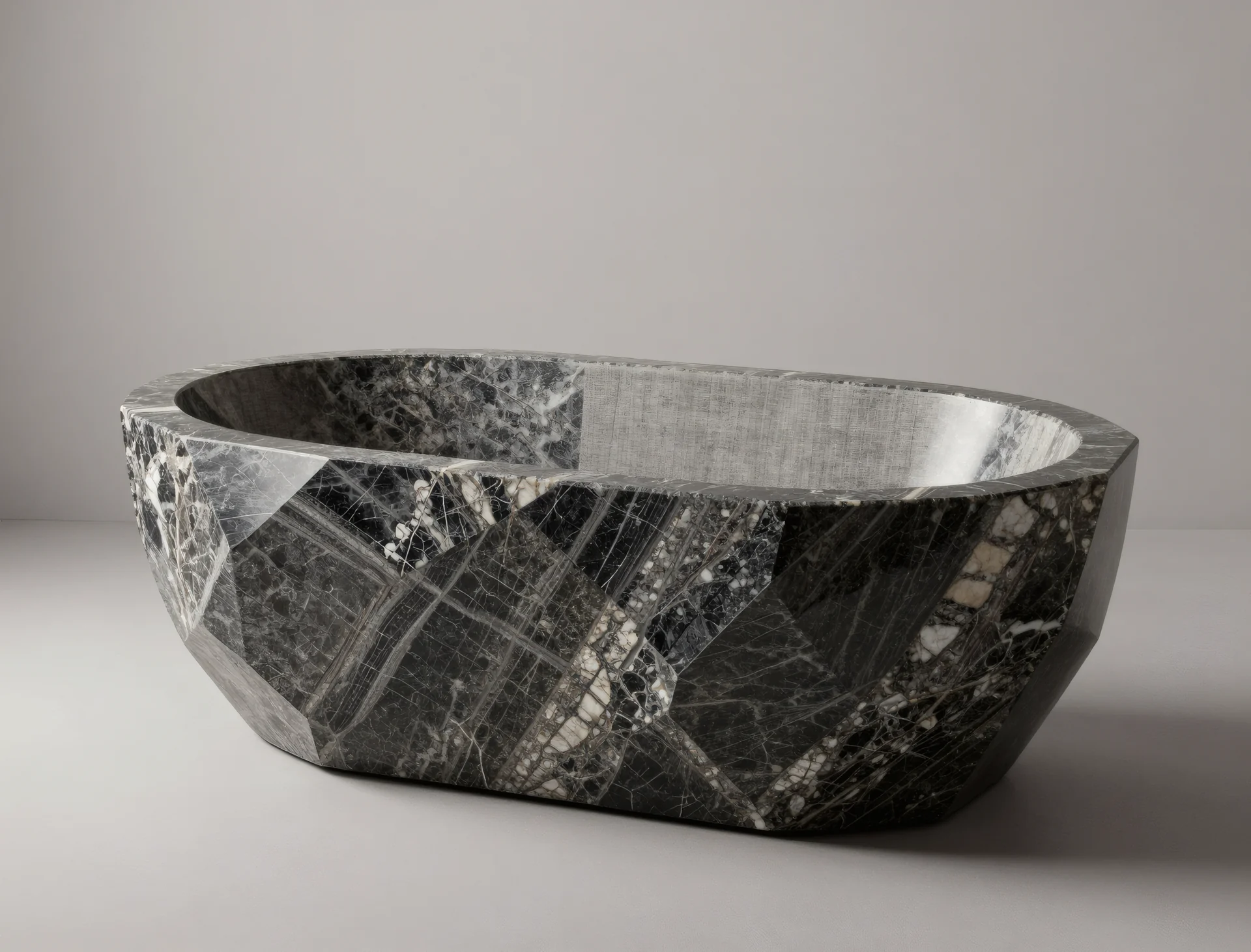 TARN BATHTUB — Студия
