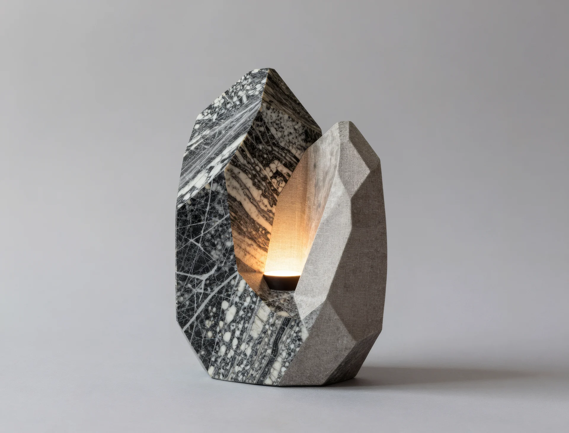 CRAG TABLE LIGHT — Studio
